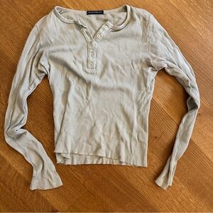 Brandy Melville waffle long sleeve shirt